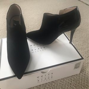 White House Black Market black bootie sz 7